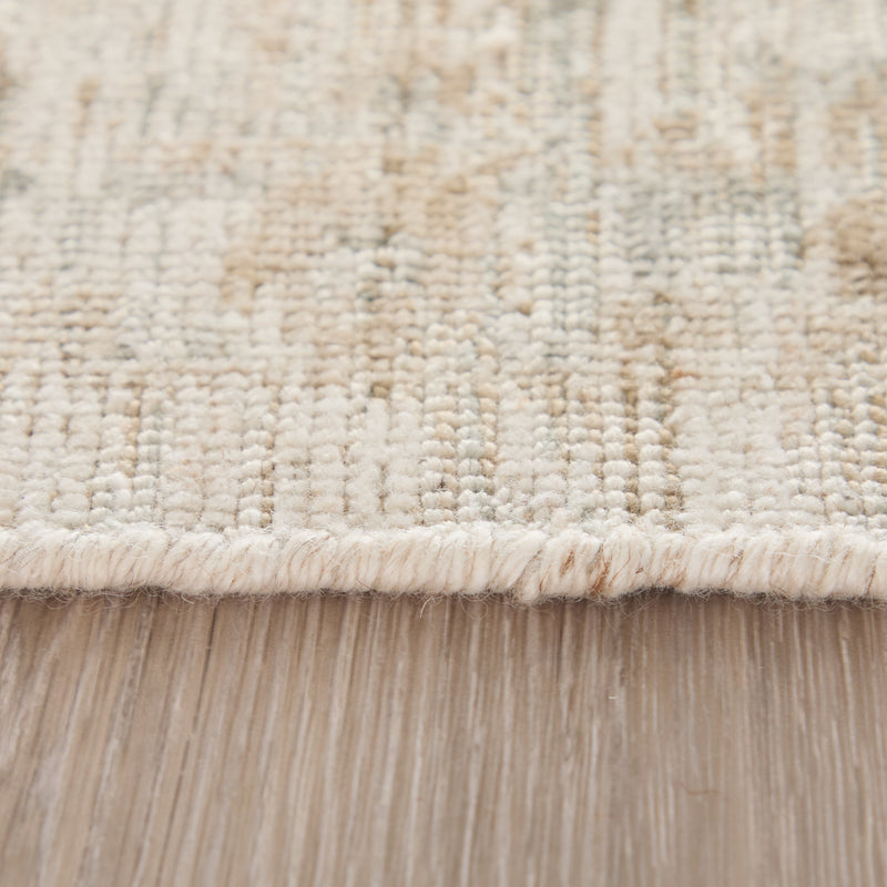 Loralai Traditional Oriental, Ivory/Tan/Green