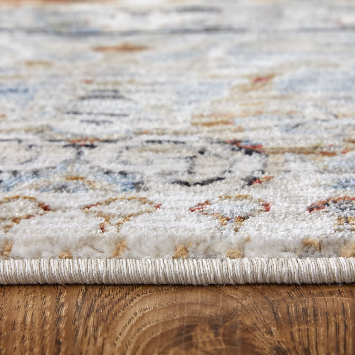 Melrose Transitional Distressed, Ivory/Red/Blue