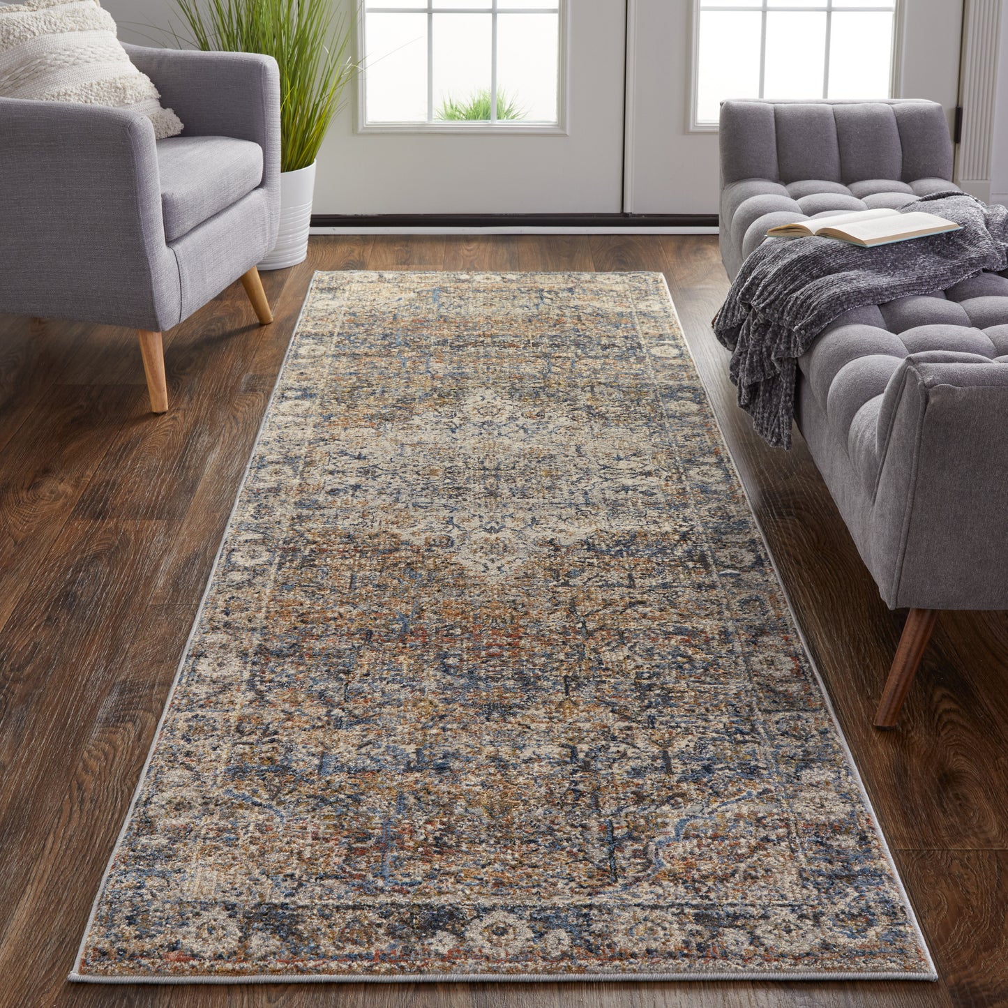 Kaia Transitional Medallion, Tan/Orange/Blue