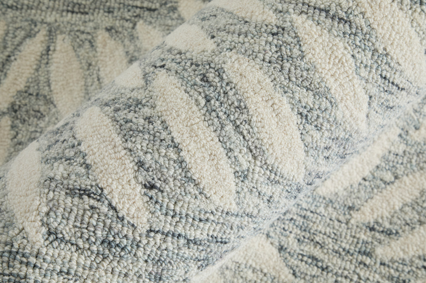 Wallace Modern Floral & Botanical, Gray/Ivory