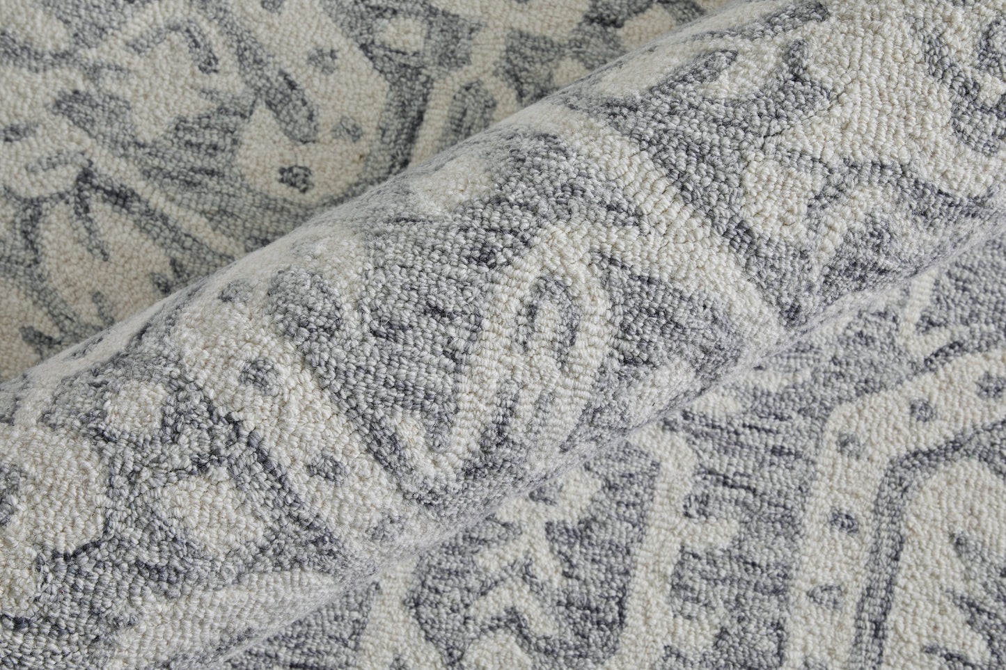 Belfort Traditional Geometric, Gray/White