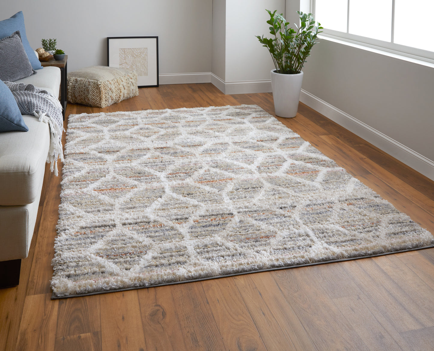 Mynka Transitional Diamond, Tan/Taupe/Ivory