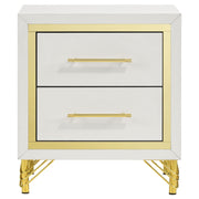 Malcolm - Bedroom Set With Wingback Design