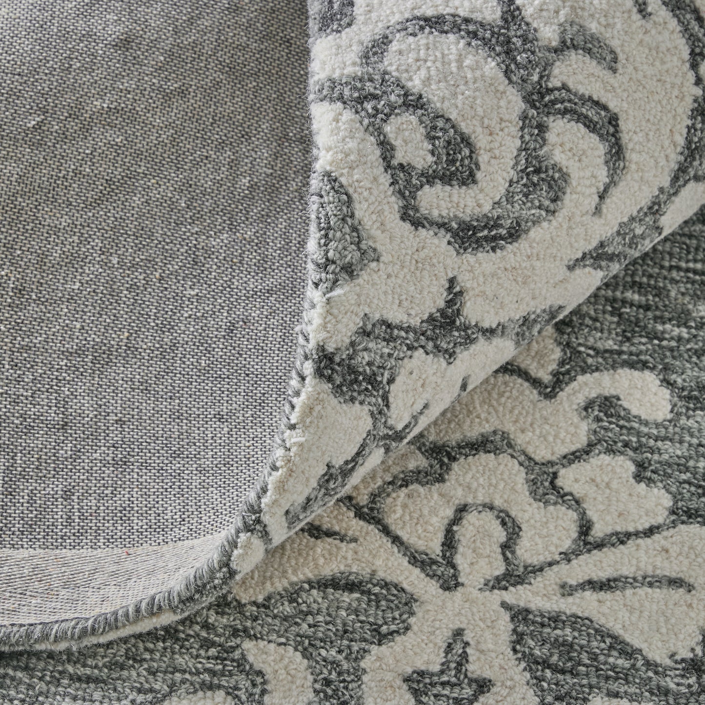 Belfort Traditional Floral & Botanical, Gray/Ivory/Black
