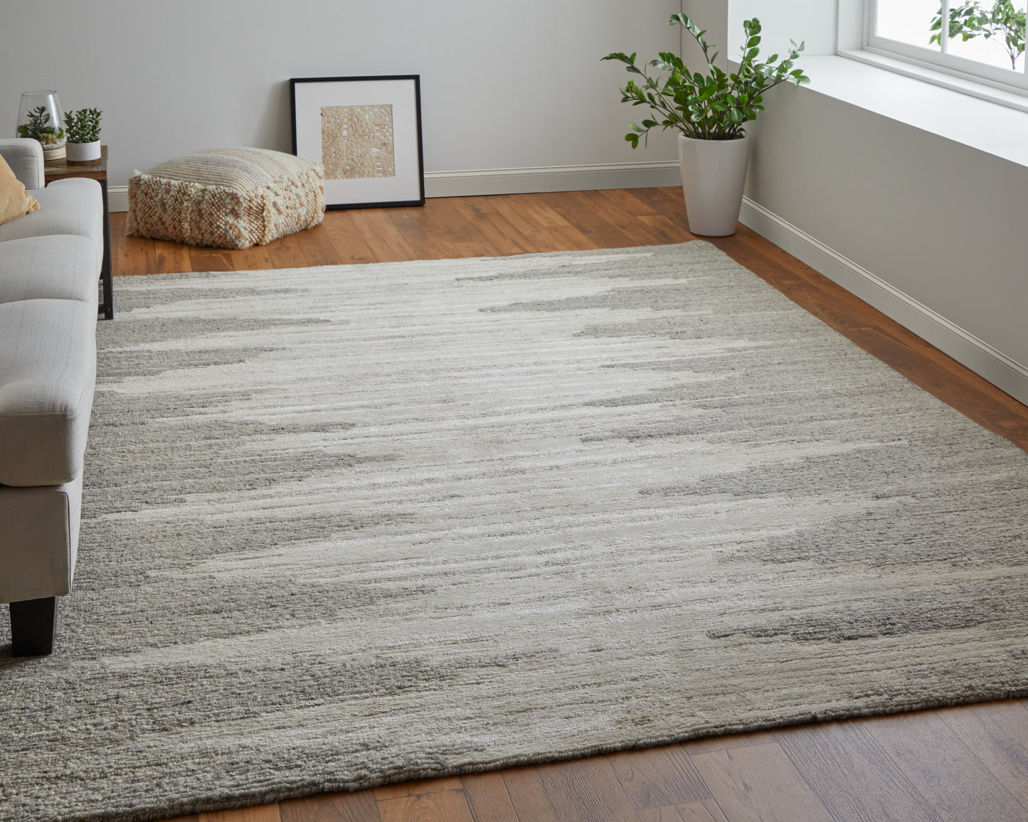 Navaro Modern Gradient & Ombre, Ivory/Tan