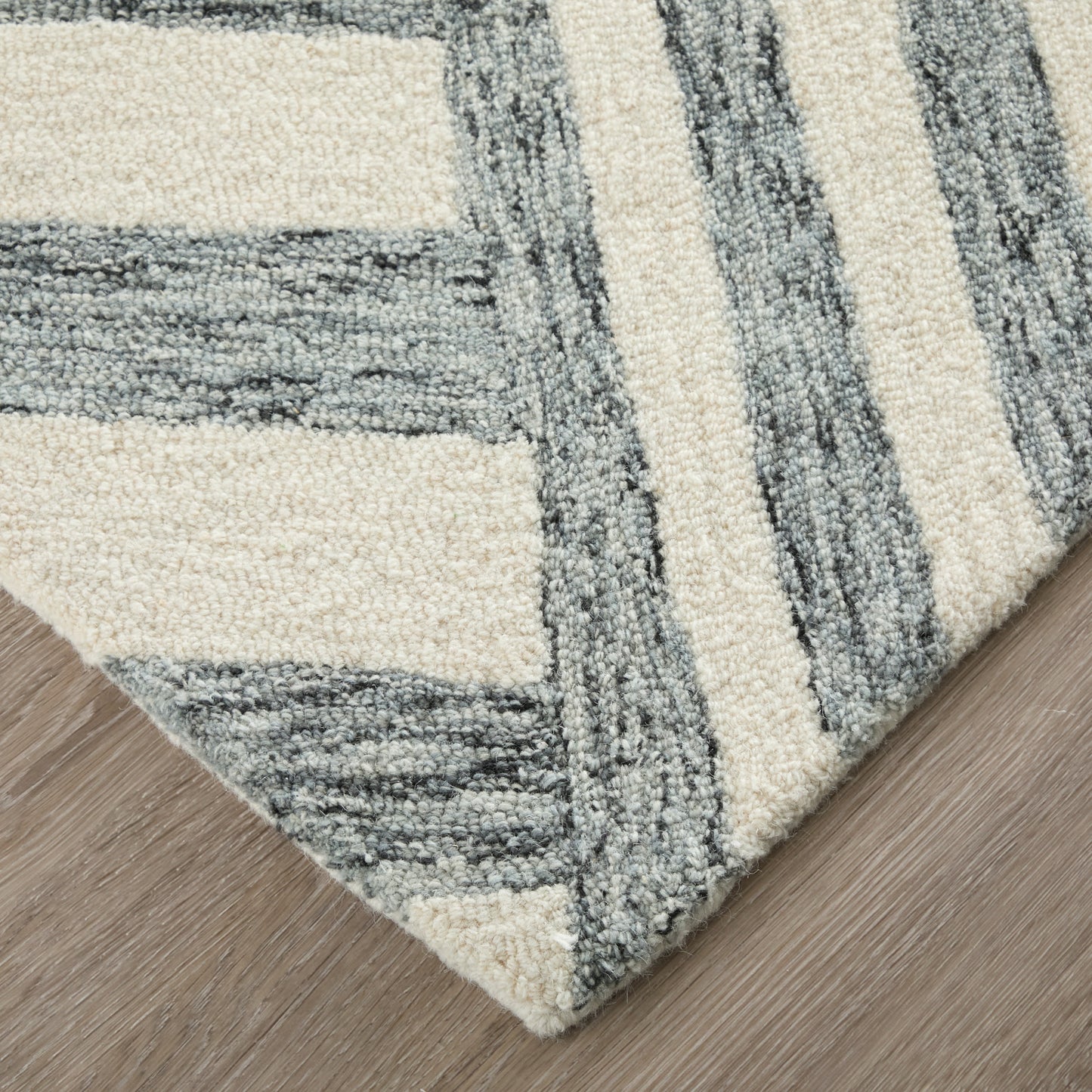 Wallace Modern Geometric, Gray/Ivory