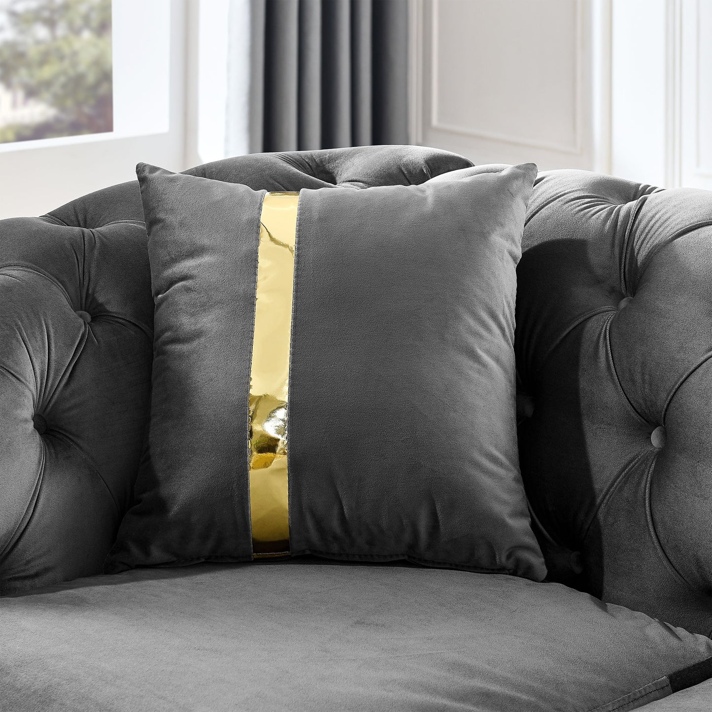 Button Tufted Couch With 2 Pillows, 3 Seater Luxury Chesterfield Sofa