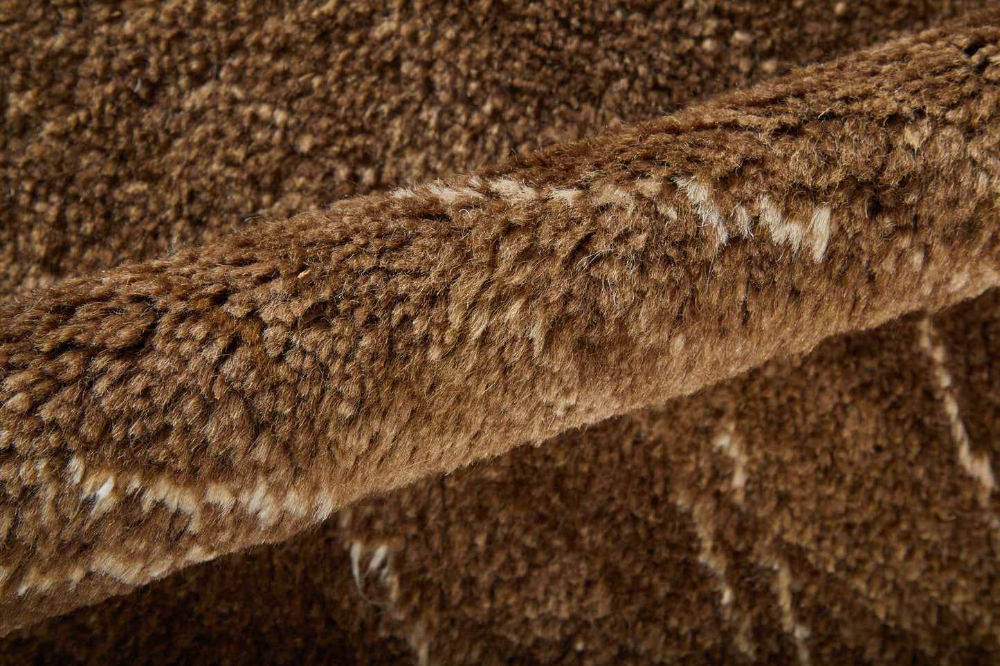 Agape Modern Abstract, Brown/Ivory
