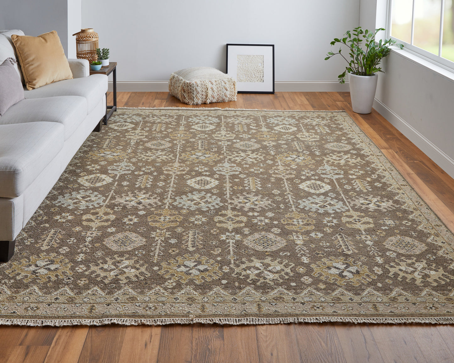 Corbitt Traditional Oriental, Brown/Ivory