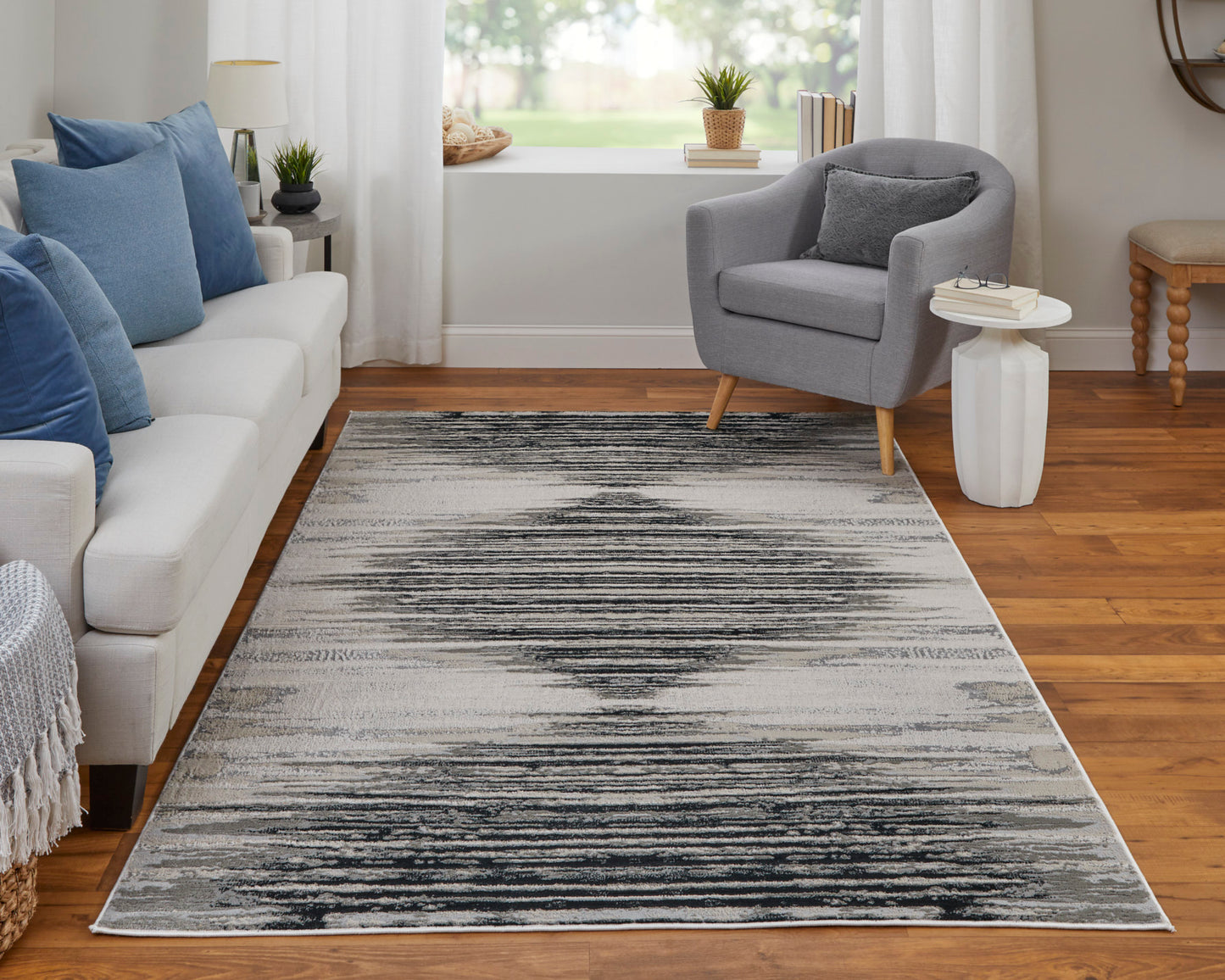Micah Modern Diamond, Black/Silver/Taupe