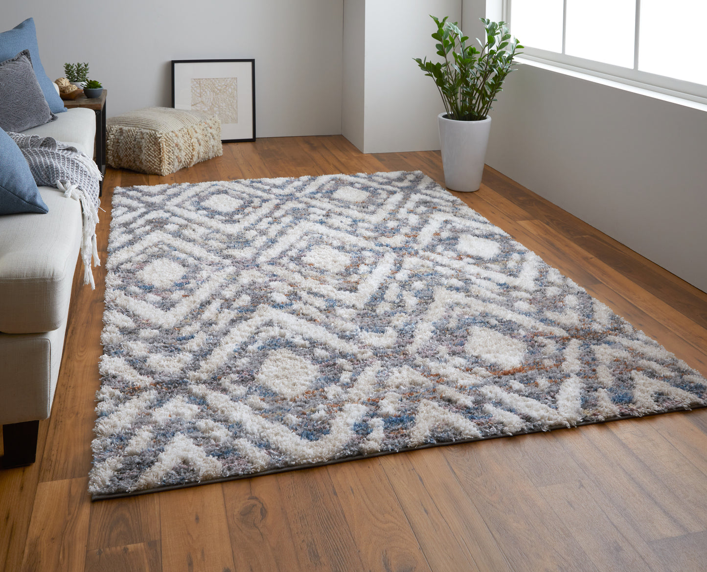 Mynka Transitional Diamond, Ivory/Gray/Taupe