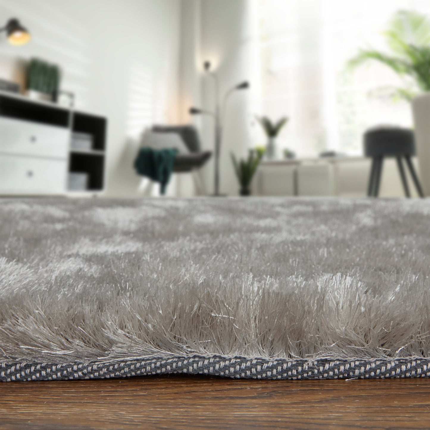 Indochine Modern Solid, Gray/Silver