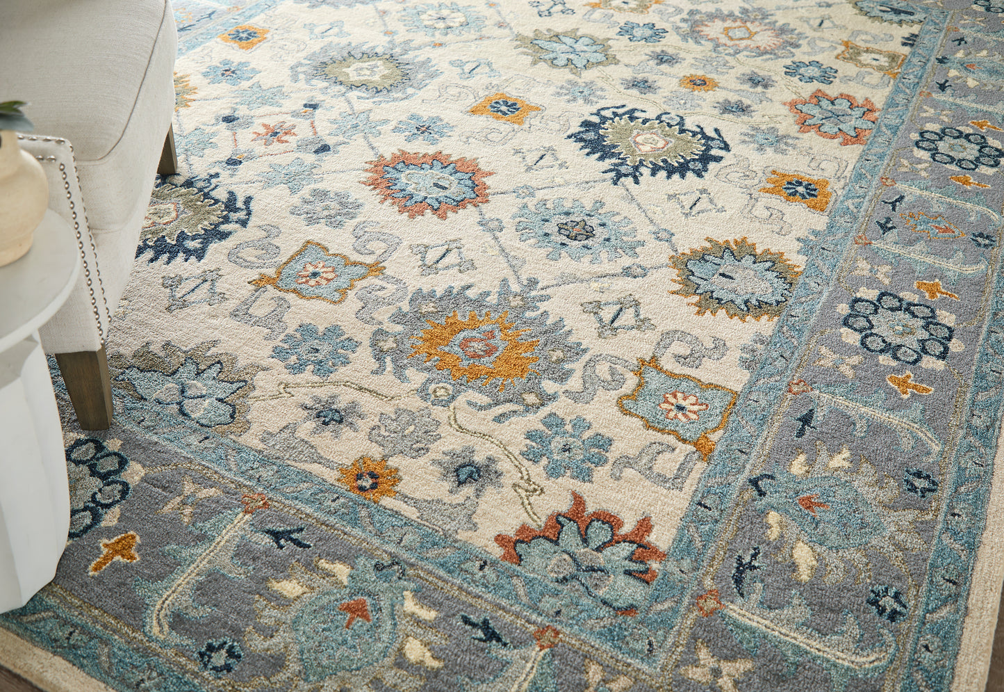 Springfield Traditional Floral & Botanical, Blue/Gray/Ivory