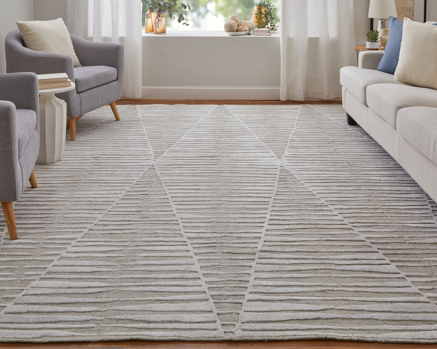 Elias Modern Geometric, Ivory/Tan