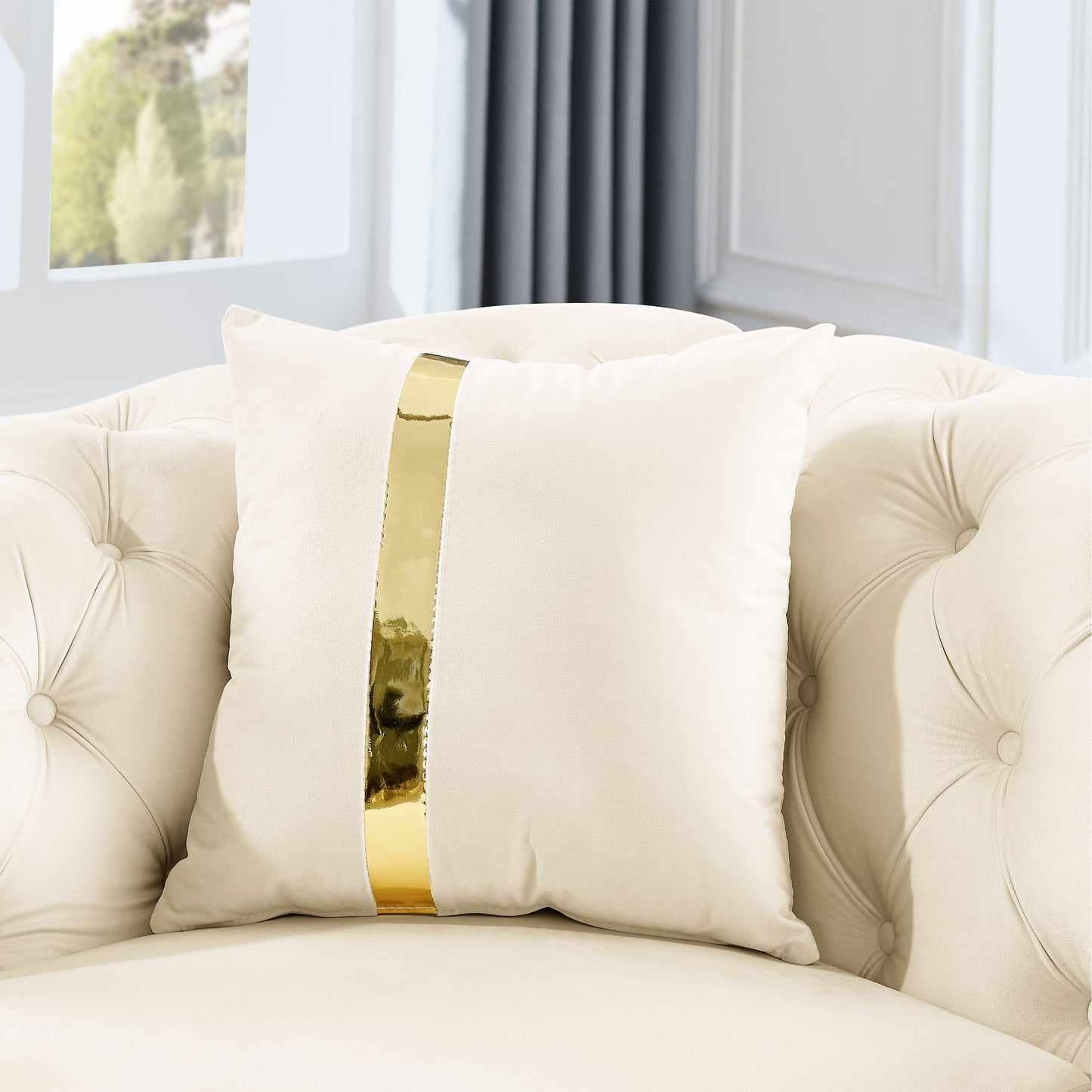 Button Tufted Couch With 2 Pillows, 3 Seater Luxury Chesterfield Sofa