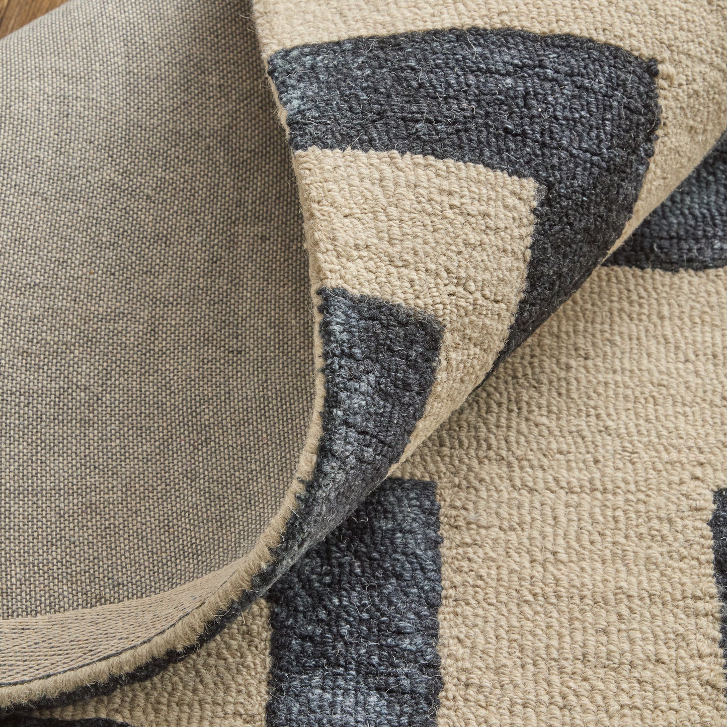 Lorrain Modern Geometric, Tan/Black