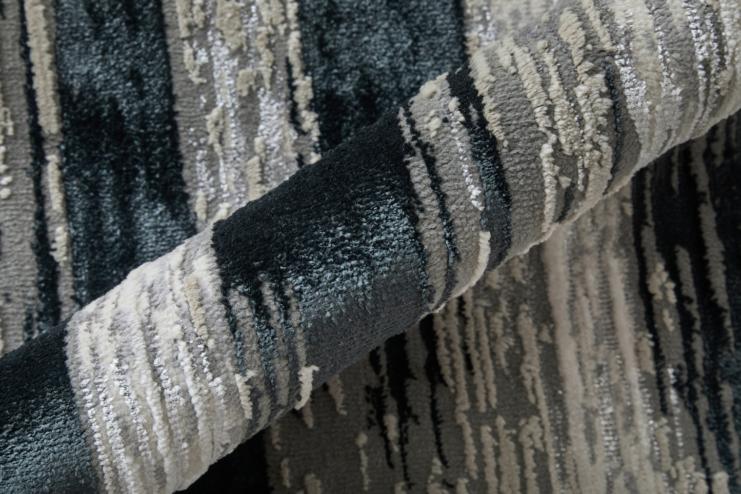 Micah Modern Abstract, Black/Silver/Gray