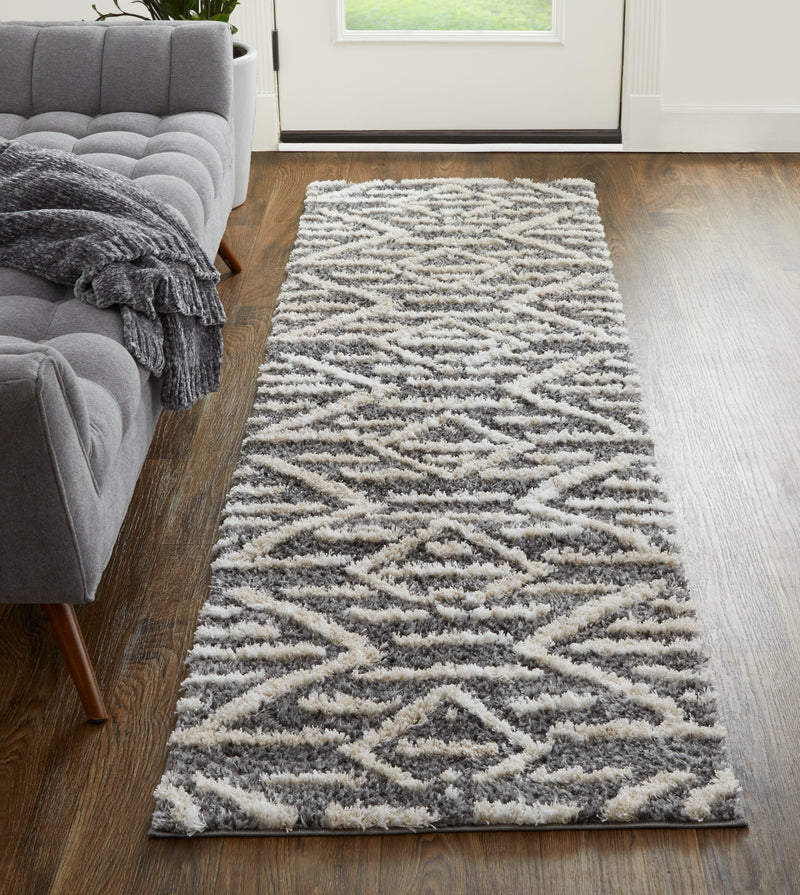 Mynka Transitional Diamond, Gray/Ivory