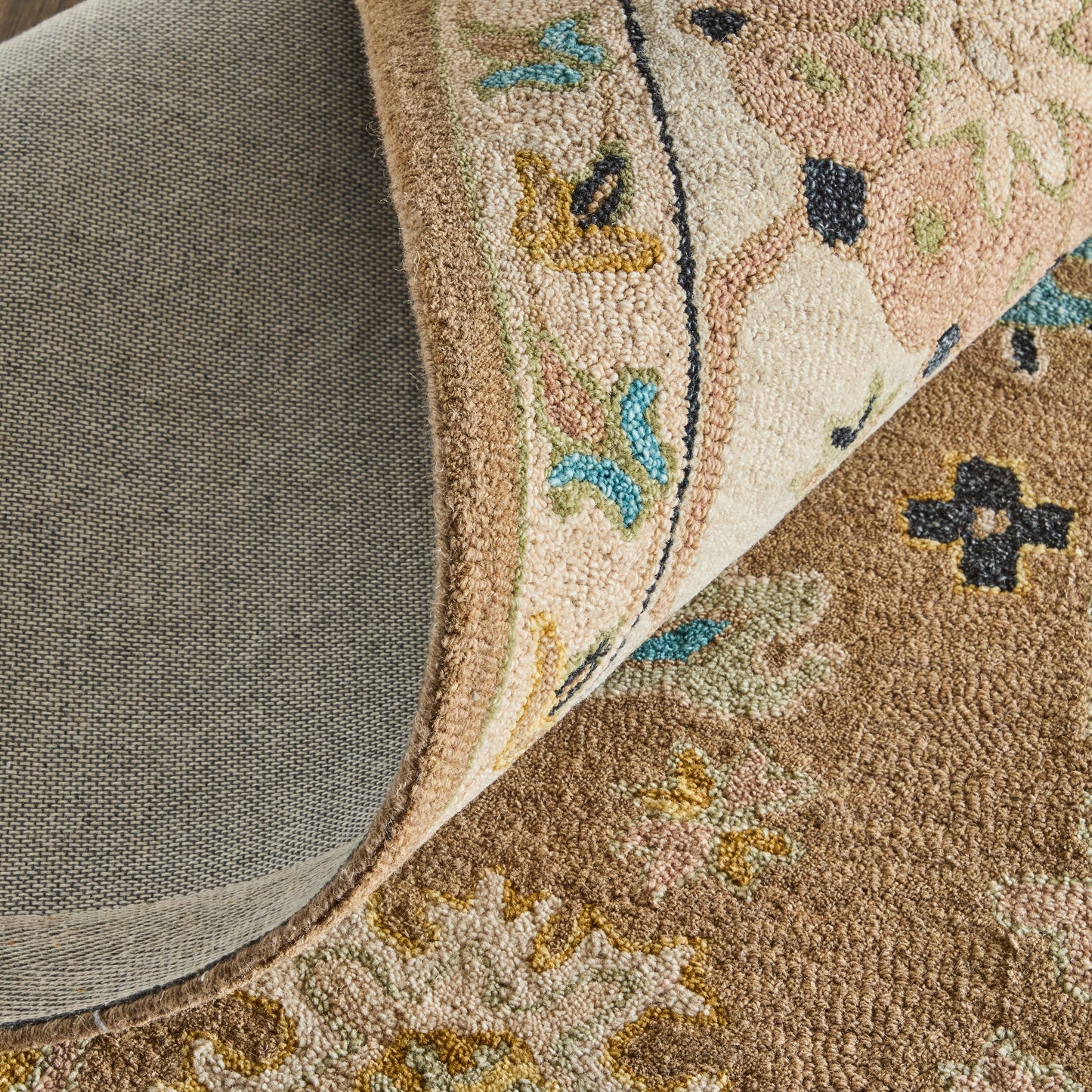 Springfield Traditional Floral & Botanical, Tan/Ivory/Blue