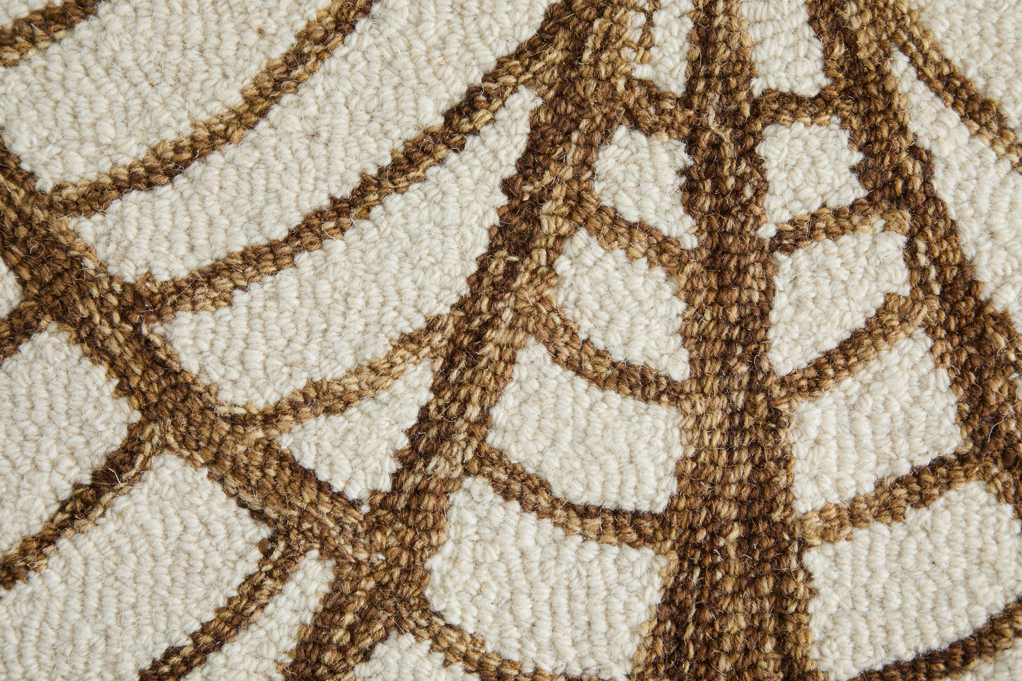 Wallace Modern Ikat, White/Brown
