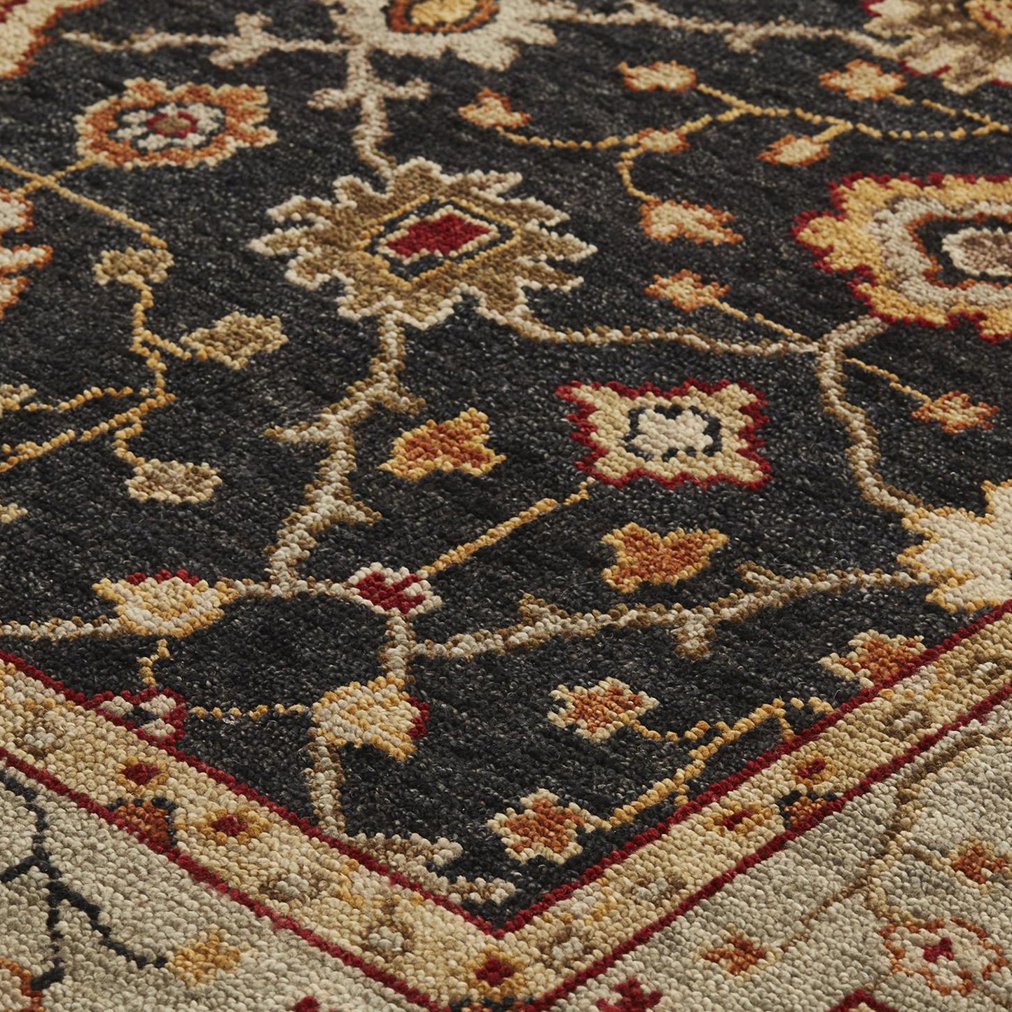 Carrington Traditional Oriental, Black/Gold/Gray