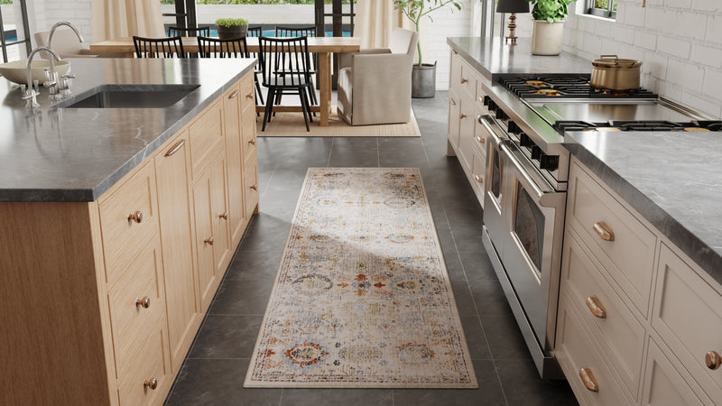 Melrose Traditional Floral & Botanical, Tan/Blue/Red