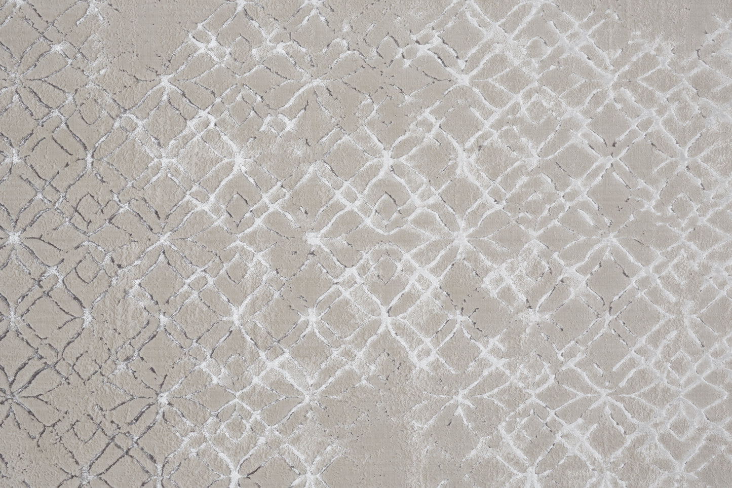 Micah Modern Distressed, Silver/Gray/White