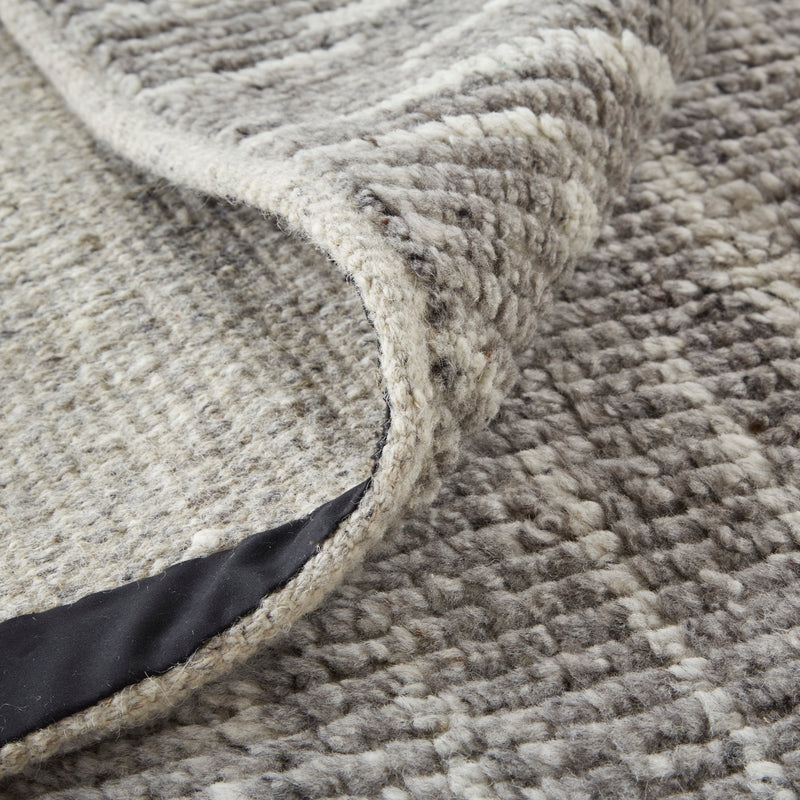 Alford Modern Checkered, Gray/Silver/Ivory