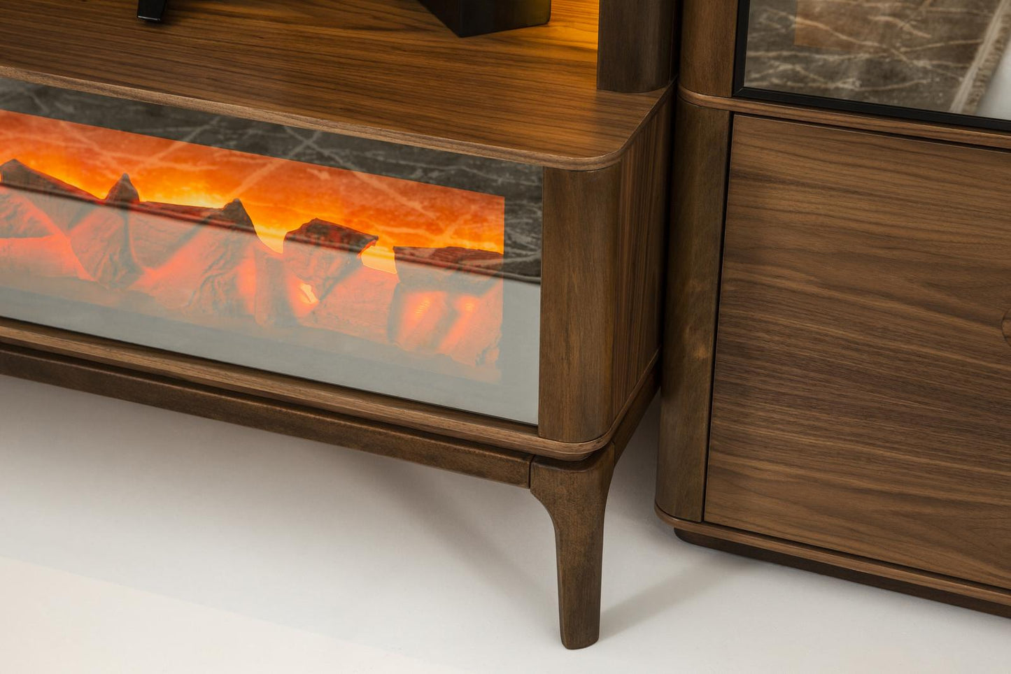 Aston Wall Unit