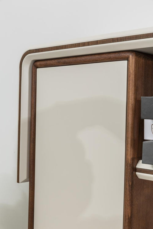Cadillac Wall Unit