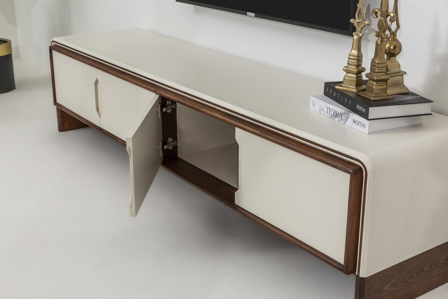 Cadillac Wall Unit