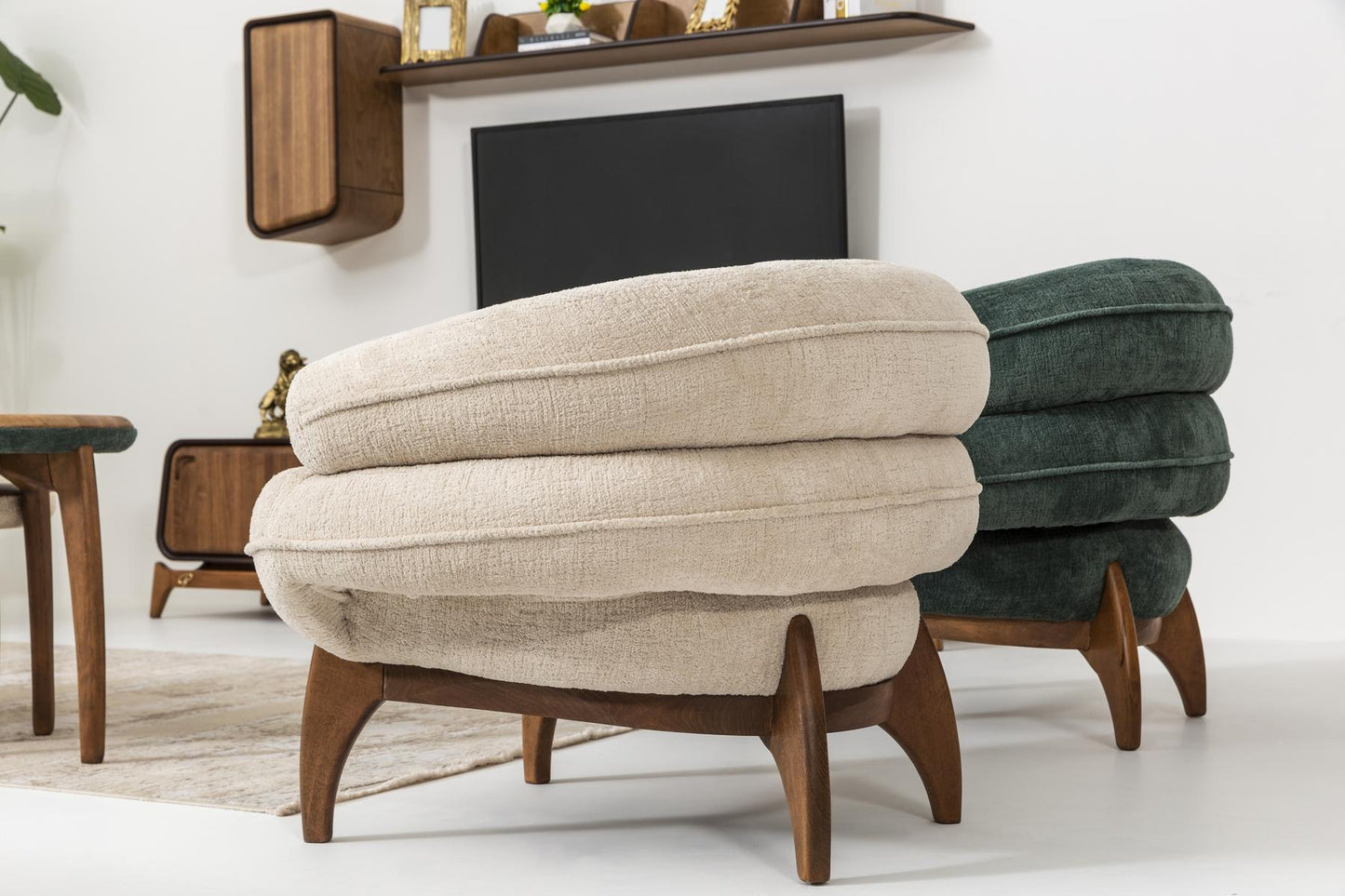 Mustang Sofa Set