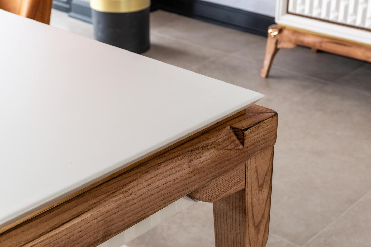 Tetra Dining Room Set